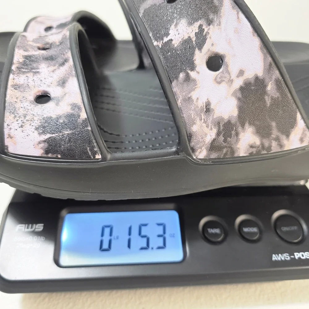 CROCS classic sandals